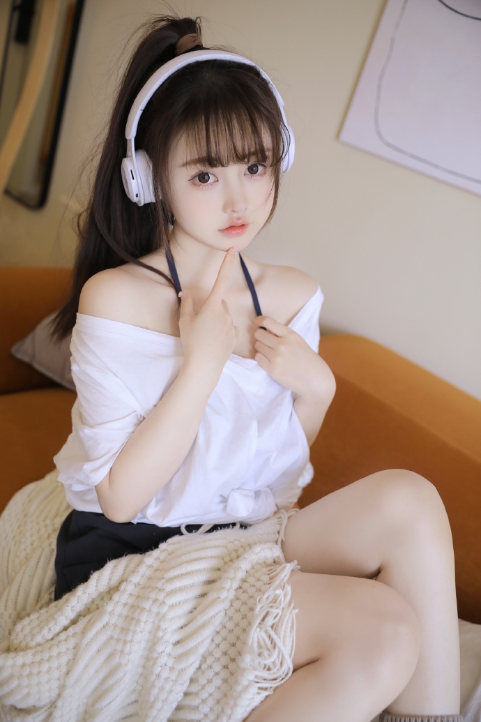 ai魔改短剧首页主视觉